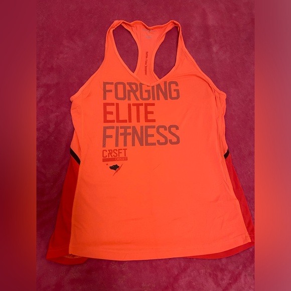 Sport T-shirt, size L - Picture 1 of 3